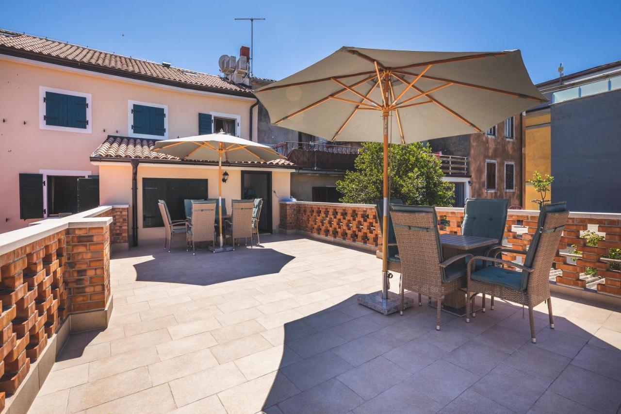 Vinea Apartmani Umag, Ulica G Garibaldia 2 エクステリア 写真