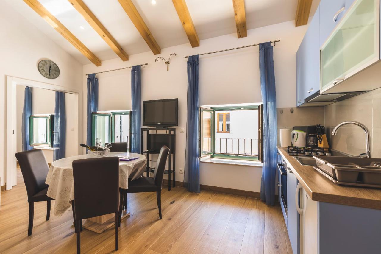 Vinea Apartmani Umag, Ulica G Garibaldia 2 エクステリア 写真
