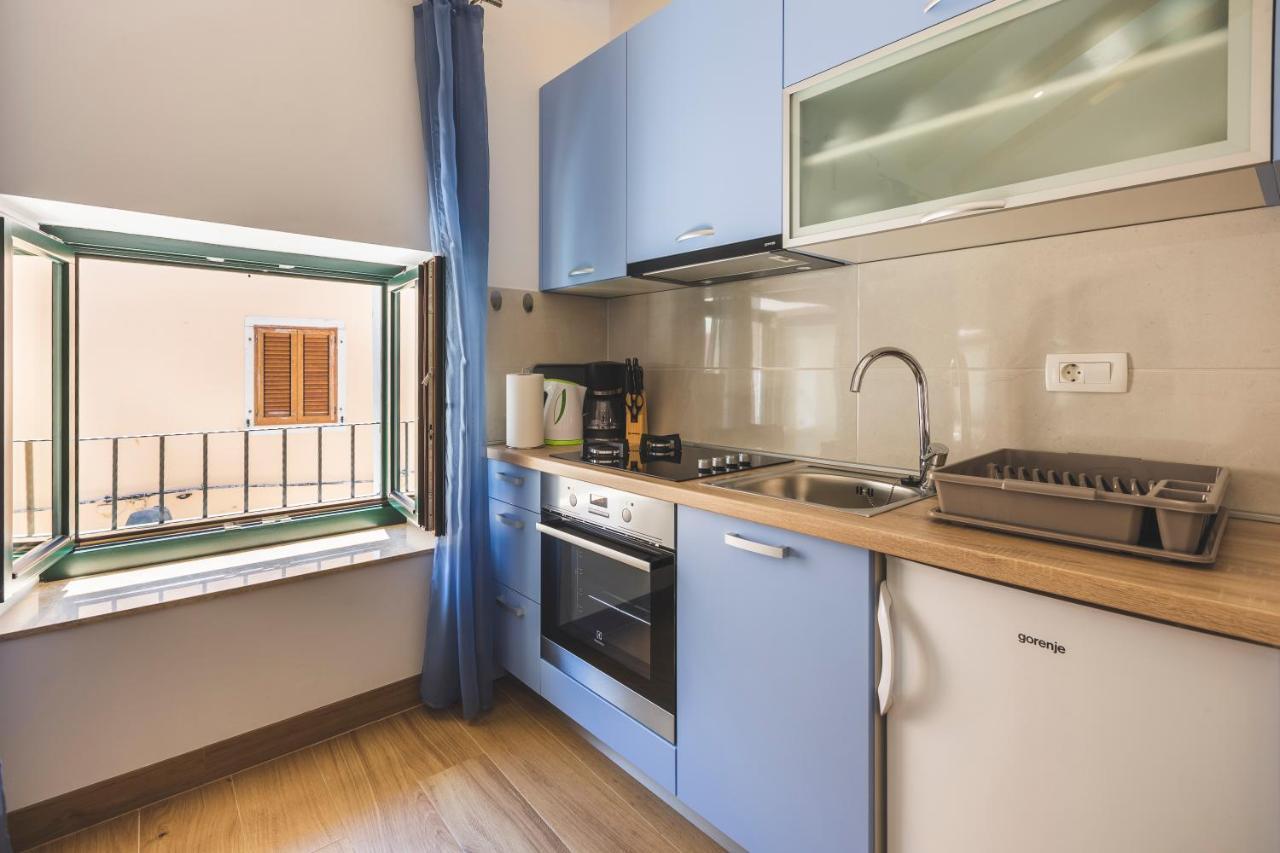 Vinea Apartmani Umag, Ulica G Garibaldia 2 エクステリア 写真